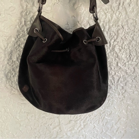 Tod’s Genuine Leather & Animal Hair Drawstring Shoulder Bag Brown - Picture 4 of 16